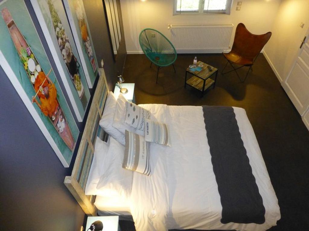 Le Clos Du Miroir Courset Quarto foto
